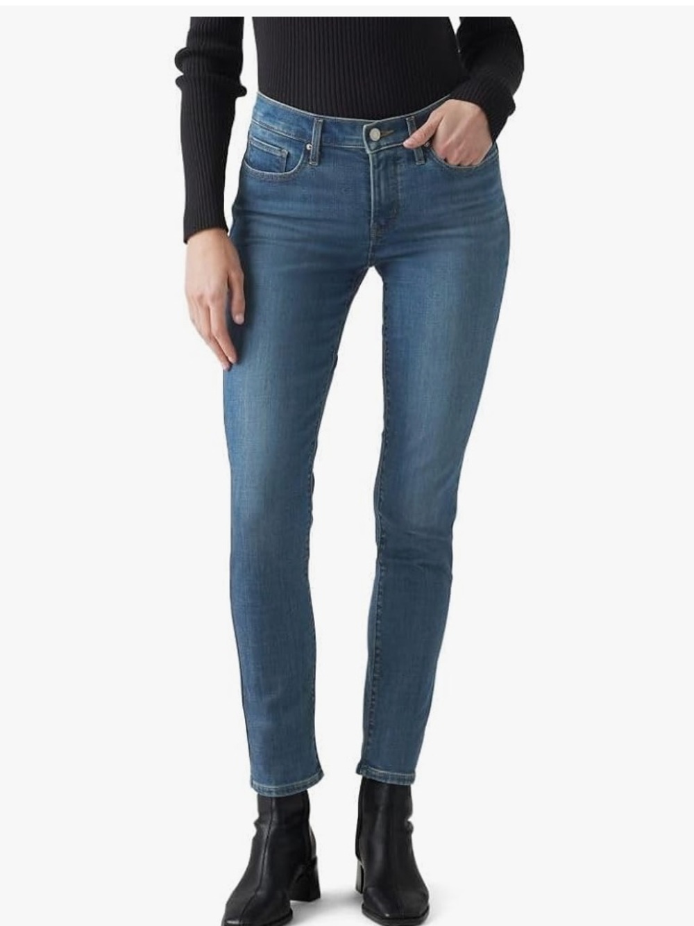Levi's Women's Skinny Jeans - Medium Blue Wash